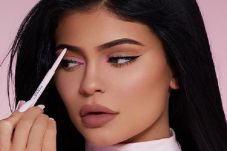 Kembangkan Bisnis, Kylie...