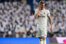 Toni Kroos Perbarui...