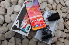 Samsung Galaxy A70,...