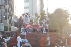 Demo di Bawaslu, Neno...