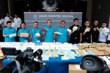 Sinergi Bea Cukai dan...