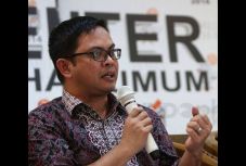 KPU Tegaskan Tetap Bekerja...