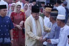 Bupati Dodi Sosialisasikan...