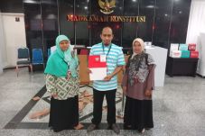 PKS Daftar Gugatan Sengketa...