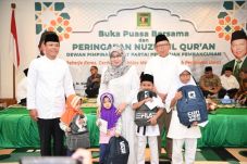 Melenggang ke Senayan,...