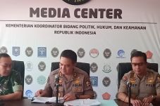 Polri Tangkap 2 Tersangka...