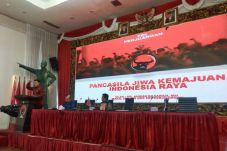 PDIP Sayangkan Banyaknya...