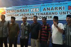 Jumat, Pasar Jaya Pastikan...