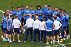 Bangun Los Galacticos...