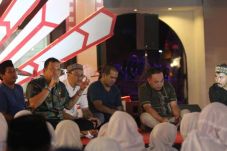 Makassar Tuan Rumah...