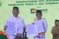 Perkuat Ekonomi Umat,...