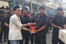 Bagikan 200 Tasbih di...