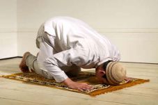 Bangkit dari Sujud,...