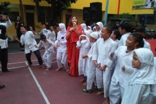 PWI Jaya Beri Santunan...