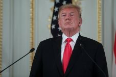 Trump: AS Tidak Berusaha...