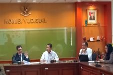 KY Buka Penerimaan 11...