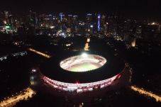 Miliki Stadion Standar...