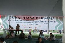 Berkah Ramadhan, Penghuni...