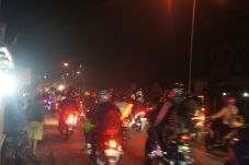 Pemudik Roda Dua Padati...