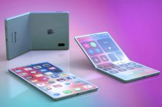iPhone Foldable Pertama...