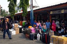 Harga Tiket Pesawat...