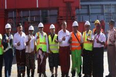 Bea Cukai Dorong Ekspor...