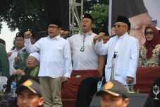 Merajut Indonesia, Fraksi...