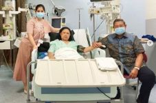 Ani Yudhoyono Tutup...