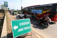 One Way di Tol, Jalur...