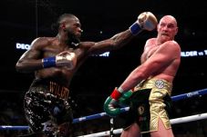 Deontay Wilder Umumkan...