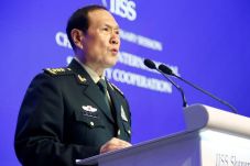 China: Perang dengan...