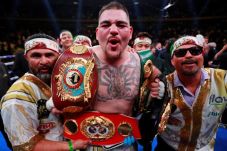 Ikuti Jejak Canelo,...