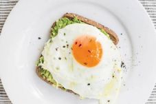 Studi: Makan Telur Saat...