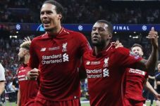 Duo Liverpool Disambut...