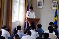 Idul Fitri di Hari Kerja,...