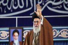 Sentil Saudi, Khamenei:...