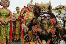 Barong Ider Bumi Bikin...