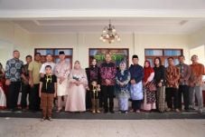Warga Tanjungpinang...