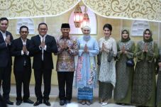 Dodi Reza Alex Bersama...