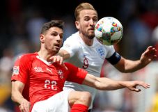 VAR Paksa Laga Inggris...