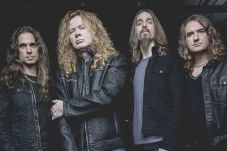 Megadeth Akan Rayakan...