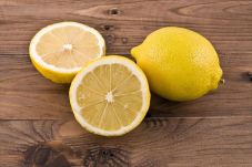 Menghirup Lemon dan...