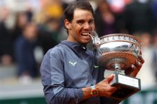 Rafael Nadal Cetak Hat-trick...