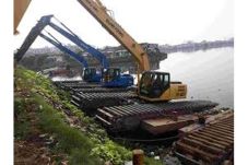 Waduk Pluit Alami Pendangkalan,...