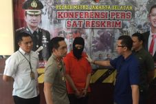 Pelaku Vandalisme dengan...