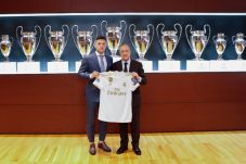 Luka Jovic Yakin Nyetel...
