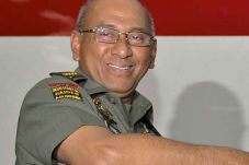 Mantan KSAD Jenderal...
