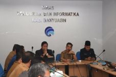 Diskominfo Kabupaten...