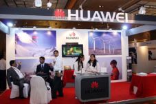 Penjualan Huawei Booming...
