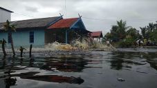Puluhan Rumah di Kobar...